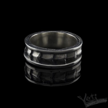 Срібне чоловіче кільце "Thorn"
