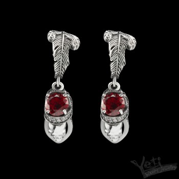 Серебряные сережки с черепами и камнем "Atropos" red