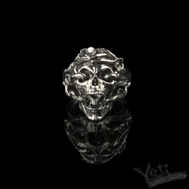 Срібне жіноче кільце череп "Root skull"