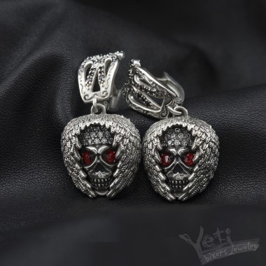 Серебряные серьги с камнями и черепом  "Annabelle" 