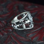 Срібне жіноче кільце флер де лис "Fleur de Lis"