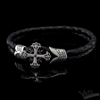 Срібний браслет на шкіряному шнурі "Cross"