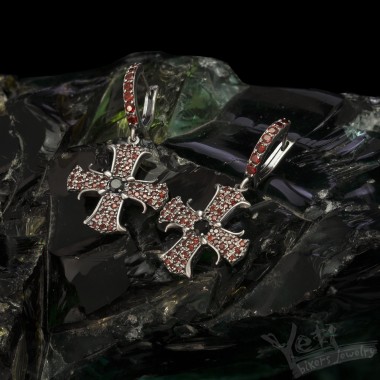 Серебряные серьги байкерша "Queen of the Crusaders" 
