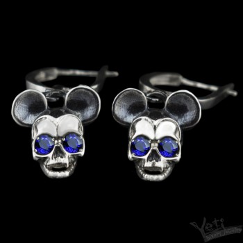 Серебряные серьги с черепом "Mickey" с синими камнями