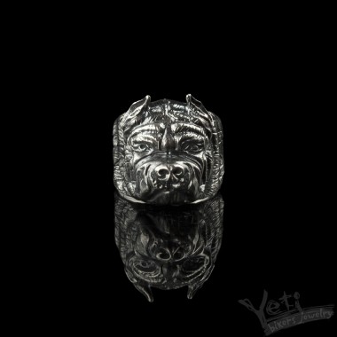 Срібний перстень "Bulldog" 137
