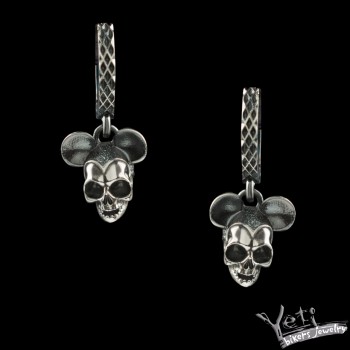 Сережки с черепом серебряные "Mickey" 