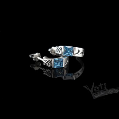 Серебряные серьги-гвоздики пусеты "Luna" 