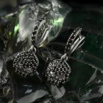Серьги из серебра череп Сrystal black